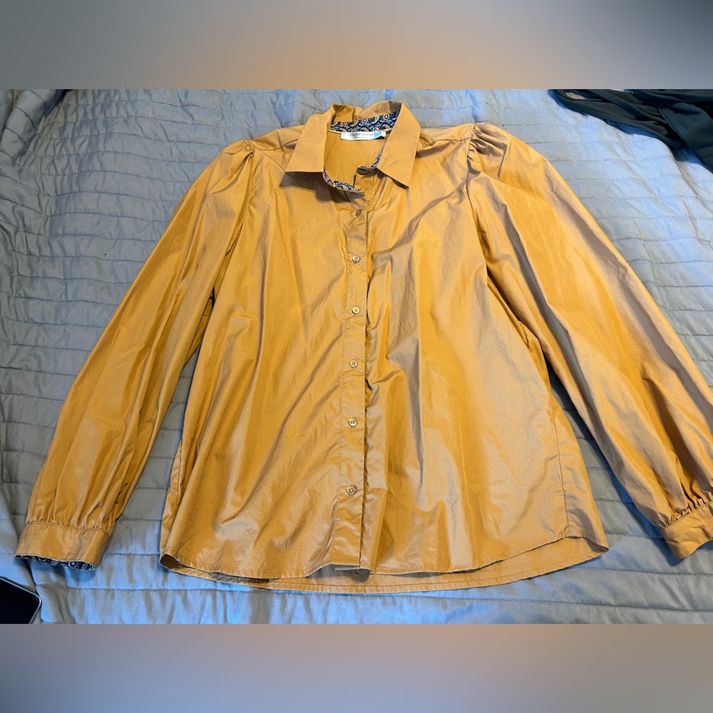 Contemporaine puff sleeve blouse large mustard